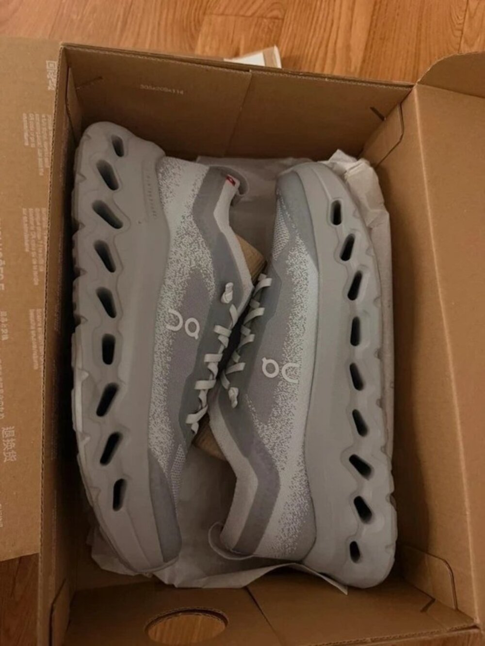 On Cloud Cloudtilt Moon Women’s Sneakers US 6
